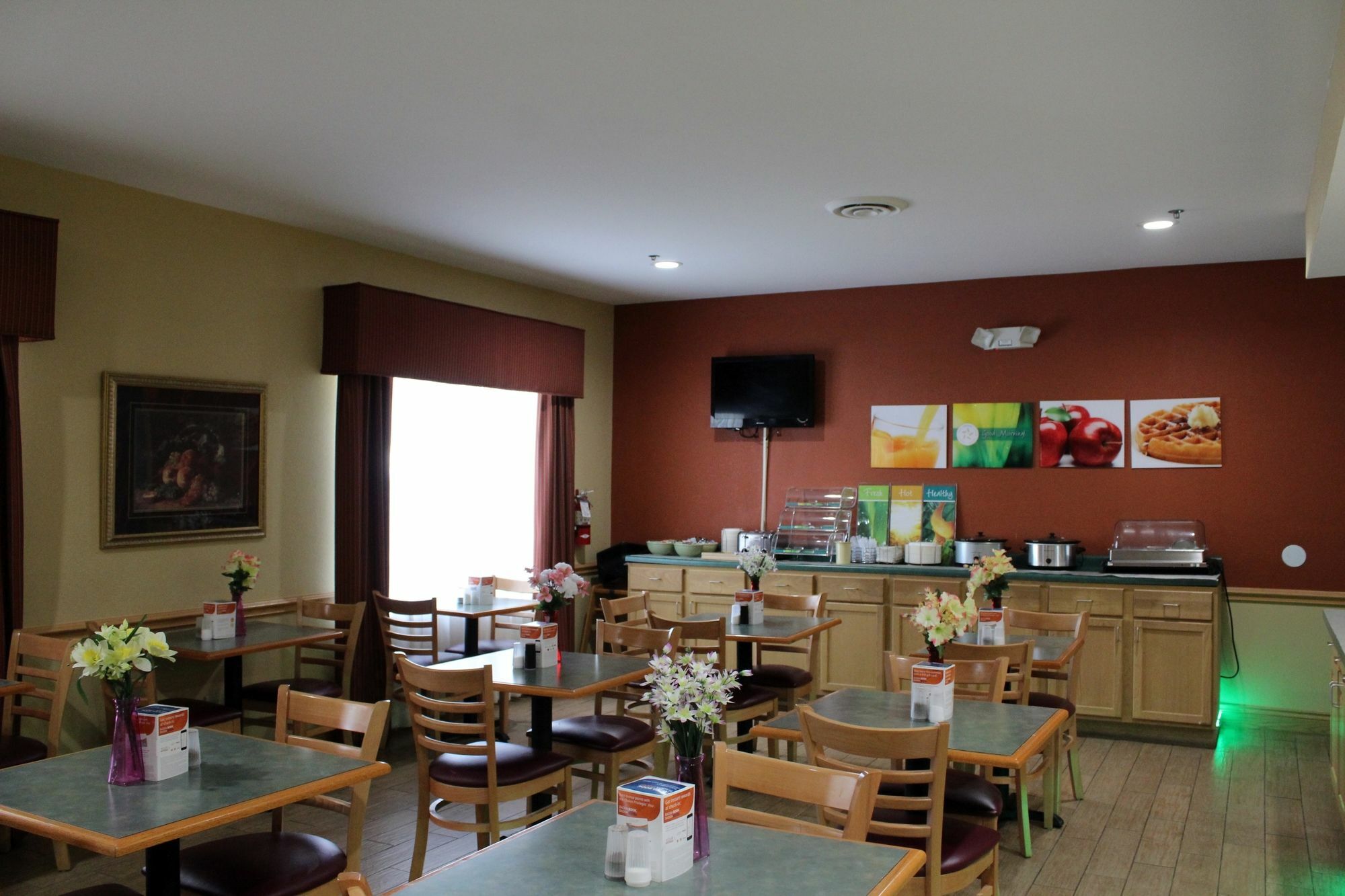 Quality Inn & Suites Cincinnati Шаронвилл Экстерьер фото